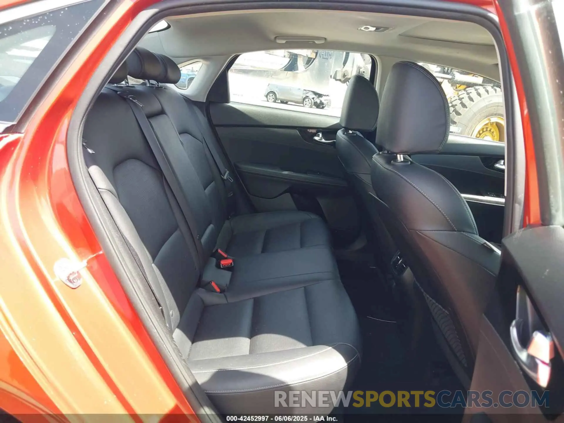 8 Photograph of a damaged car 3KPF54AD4KE086654 KIA FORTE 2019