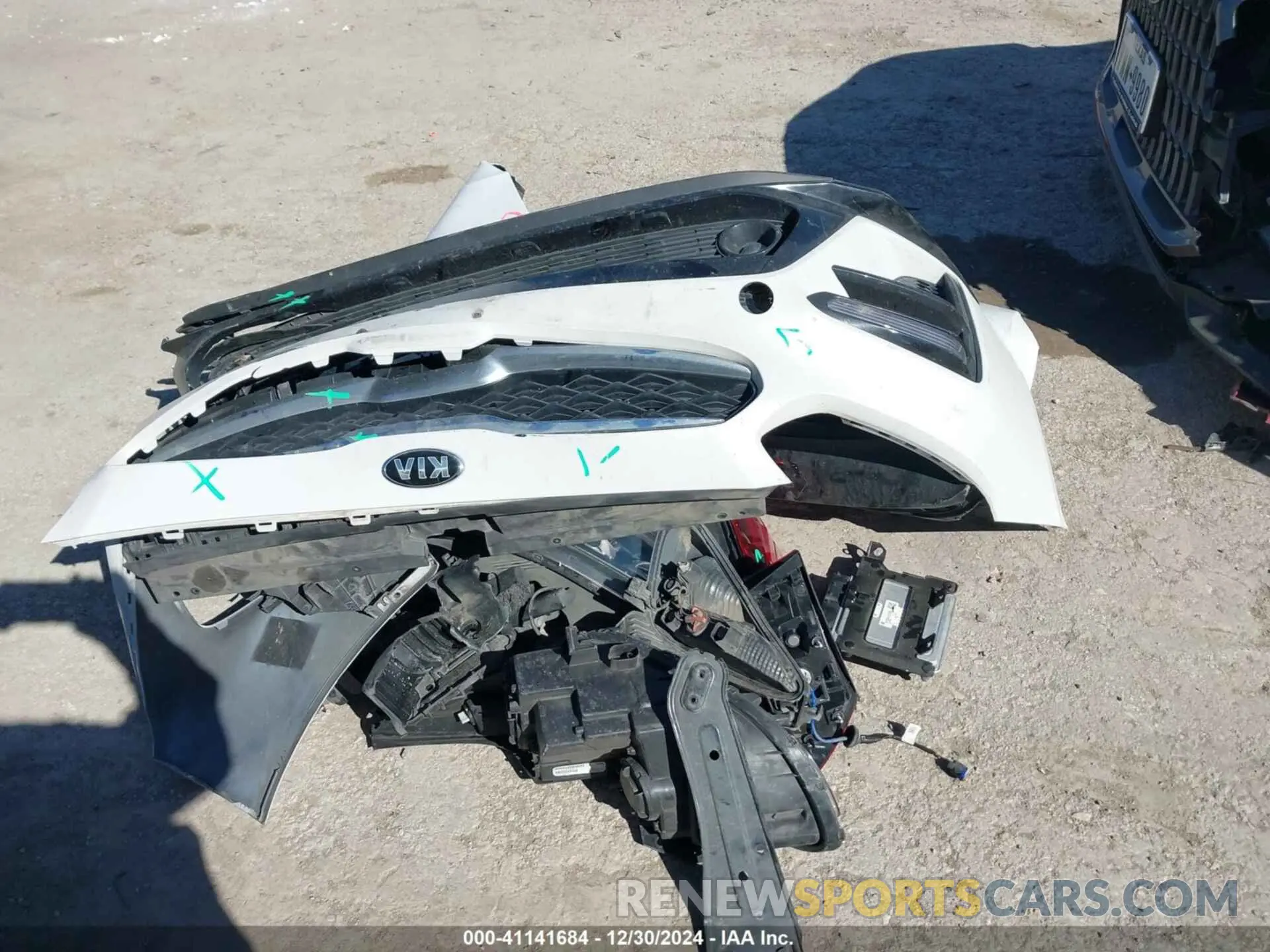 12 Photograph of a damaged car 3KPF54AD5KE034031 KIA FORTE 2019