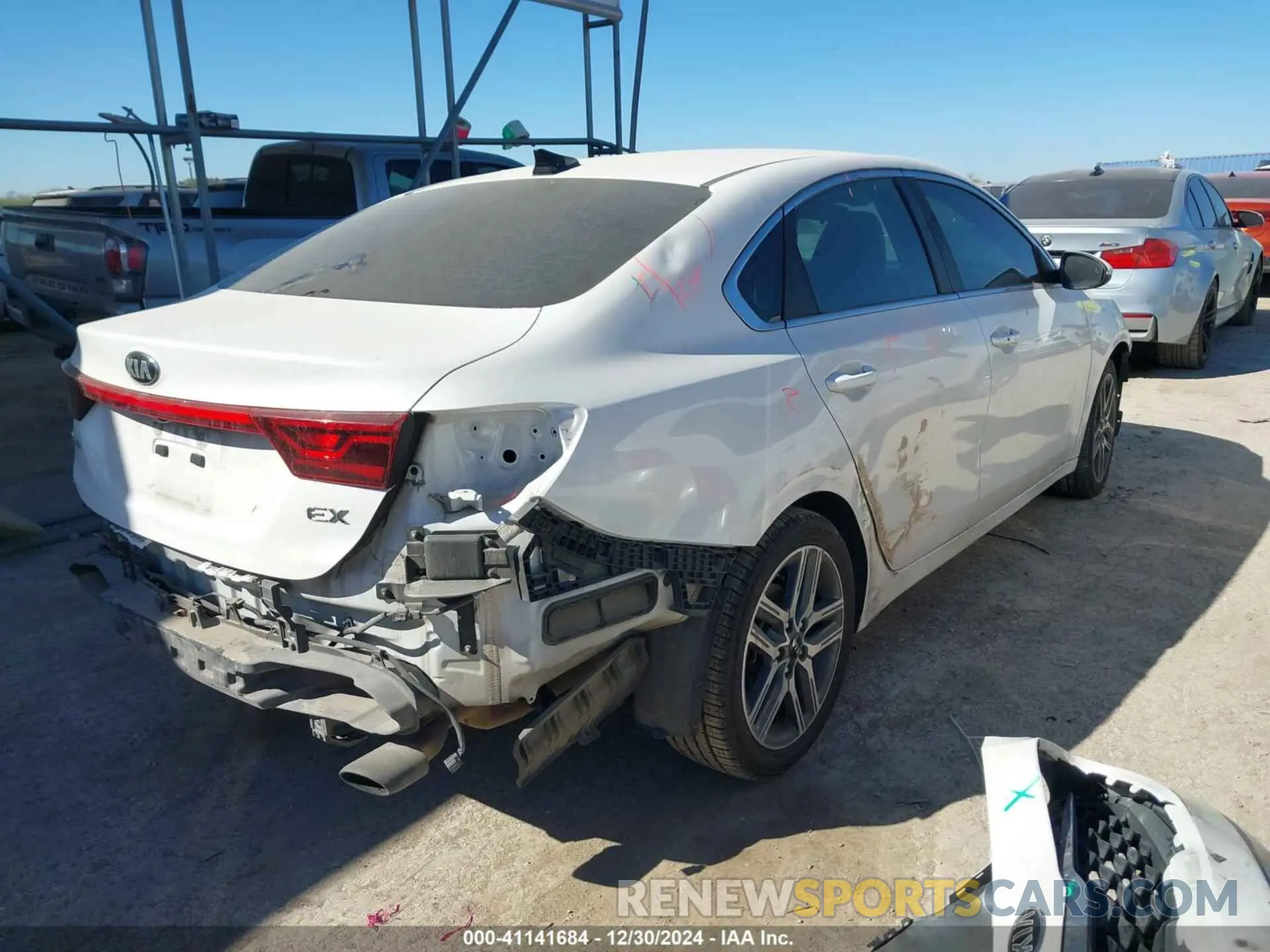 4 Photograph of a damaged car 3KPF54AD5KE034031 KIA FORTE 2019