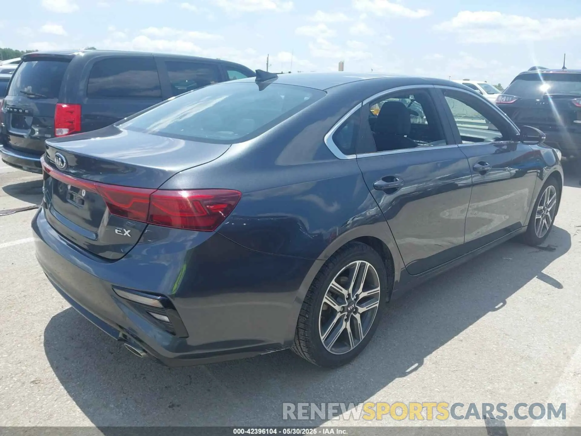 4 Photograph of a damaged car 3KPF54AD6KE028206 KIA FORTE 2019