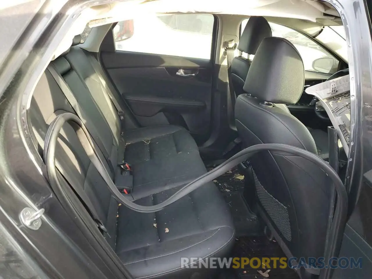 10 Photograph of a damaged car 3KPF54AD7KE021233 KIA FORTE 2019