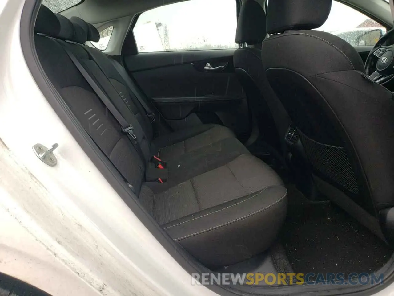 10 Photograph of a damaged car 3KPF54AD7KE047802 KIA FORTE 2019