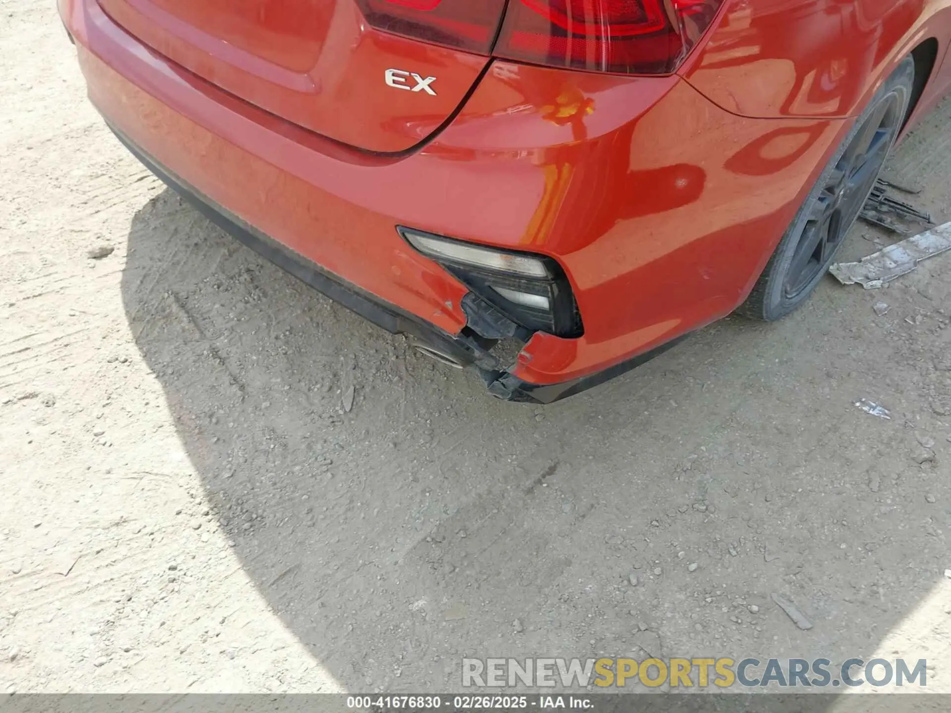 17 Photograph of a damaged car 3KPF54AD8KE061904 KIA FORTE 2019