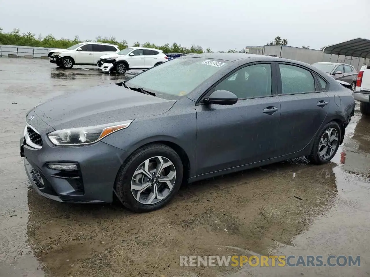 1 Photograph of a damaged car 3KPF24AD0LE142504 KIA FORTE 2020