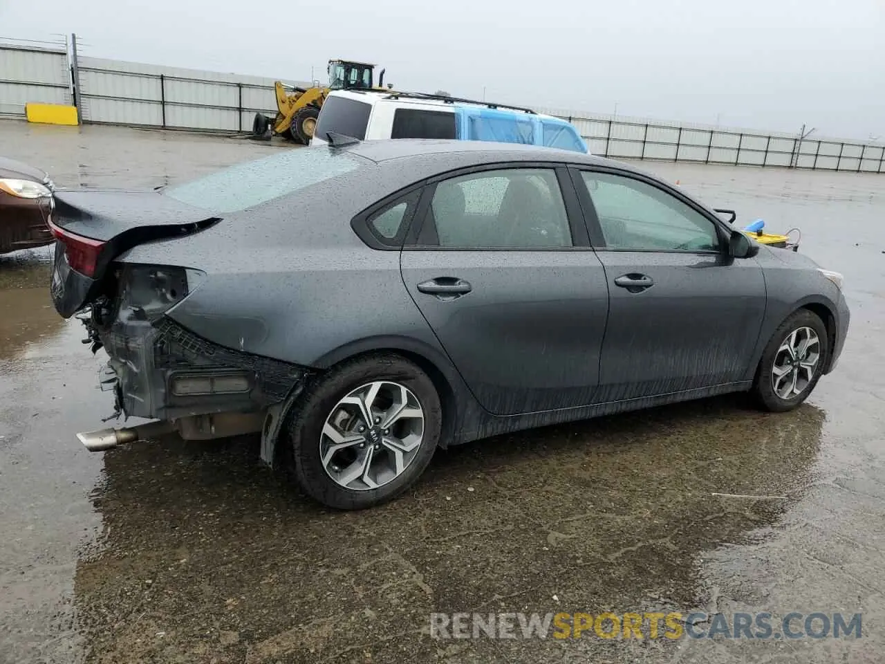 3 Photograph of a damaged car 3KPF24AD0LE142504 KIA FORTE 2020