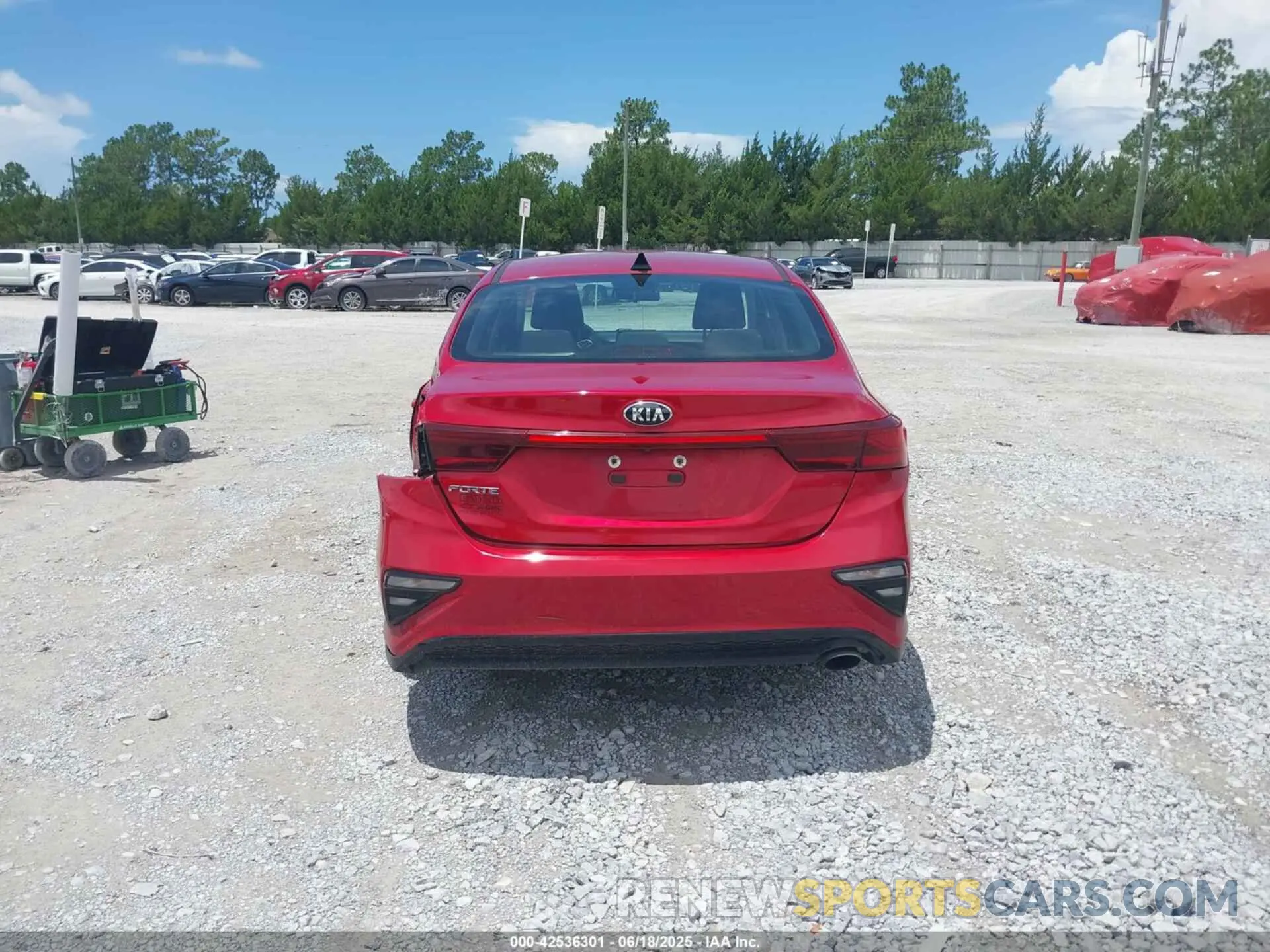 16 Photograph of a damaged car 3KPF24AD0LE142566 KIA FORTE 2020