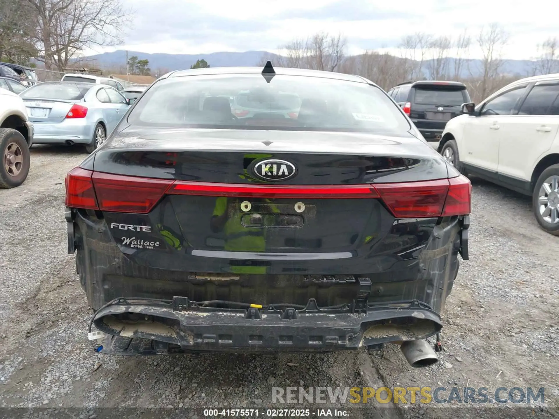 16 Photograph of a damaged car 3KPF24AD0LE154507 KIA FORTE 2020