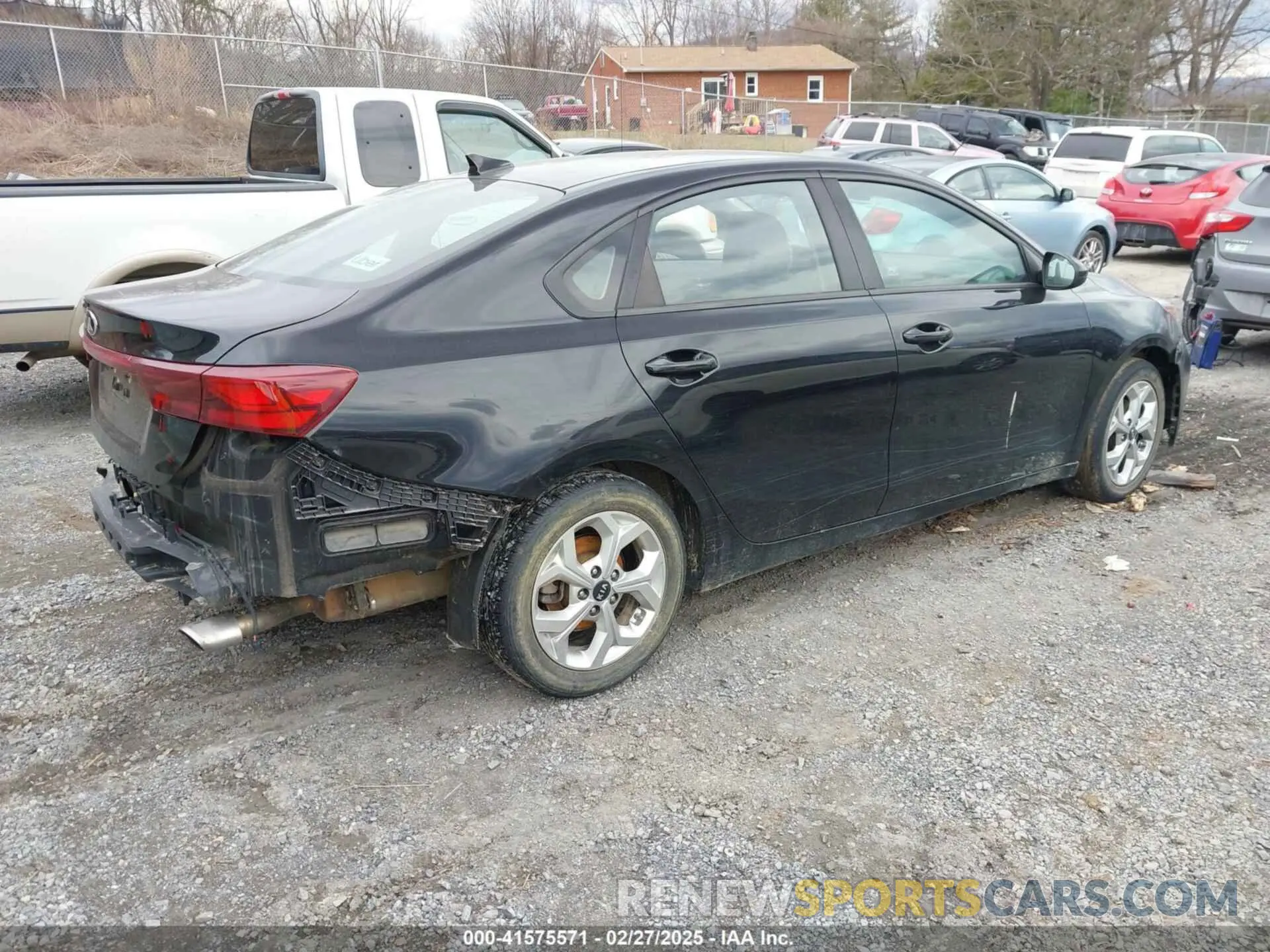 4 Photograph of a damaged car 3KPF24AD0LE154507 KIA FORTE 2020
