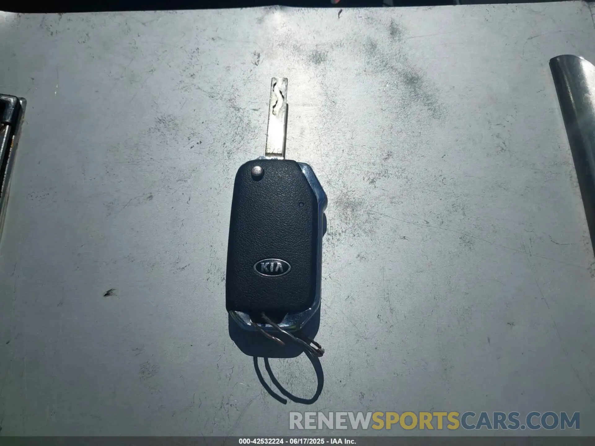 11 Photograph of a damaged car 3KPF24AD0LE170514 KIA FORTE 2020