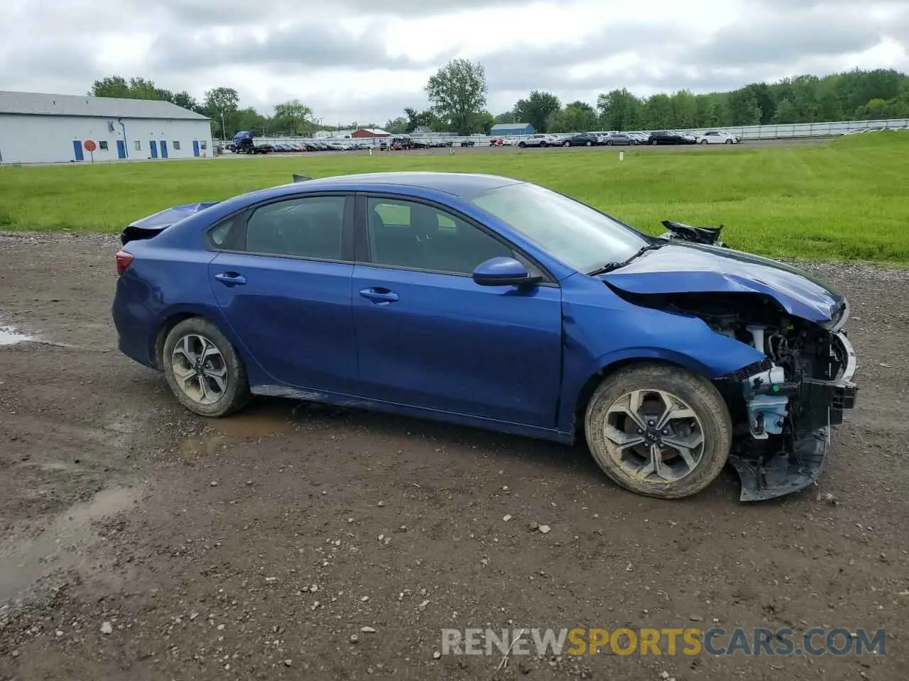 4 Photograph of a damaged car 3KPF24AD0LE179522 KIA FORTE 2020