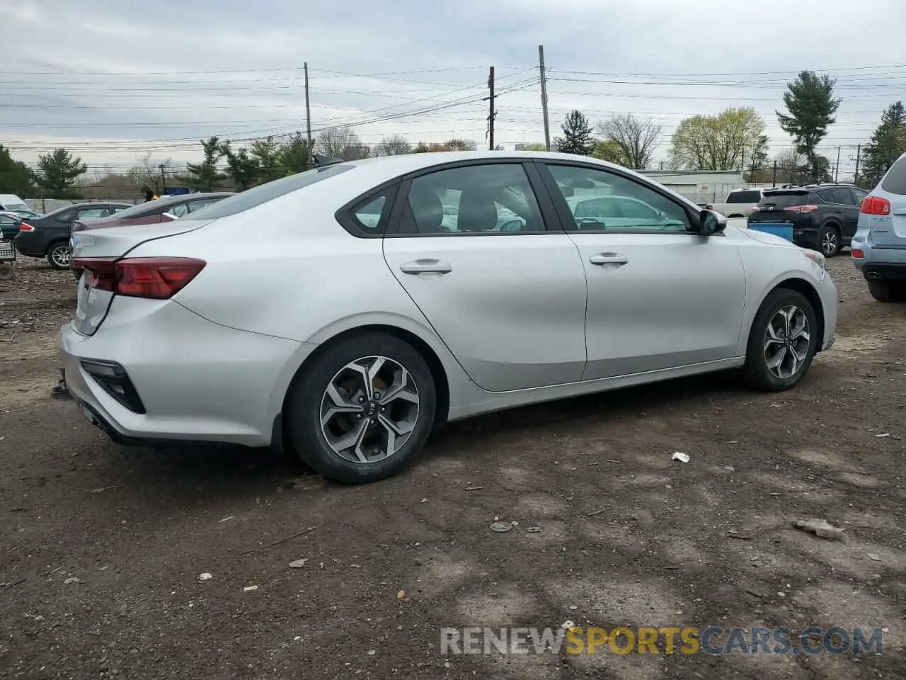 3 Photograph of a damaged car 3KPF24AD0LE187085 KIA FORTE 2020