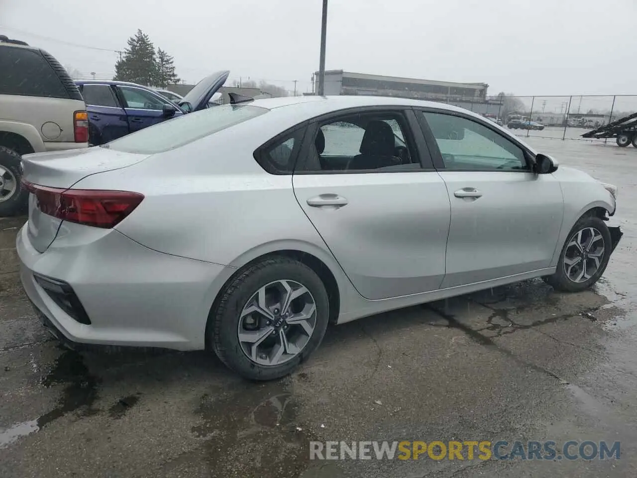3 Photograph of a damaged car 3KPF24AD0LE187832 KIA FORTE 2020