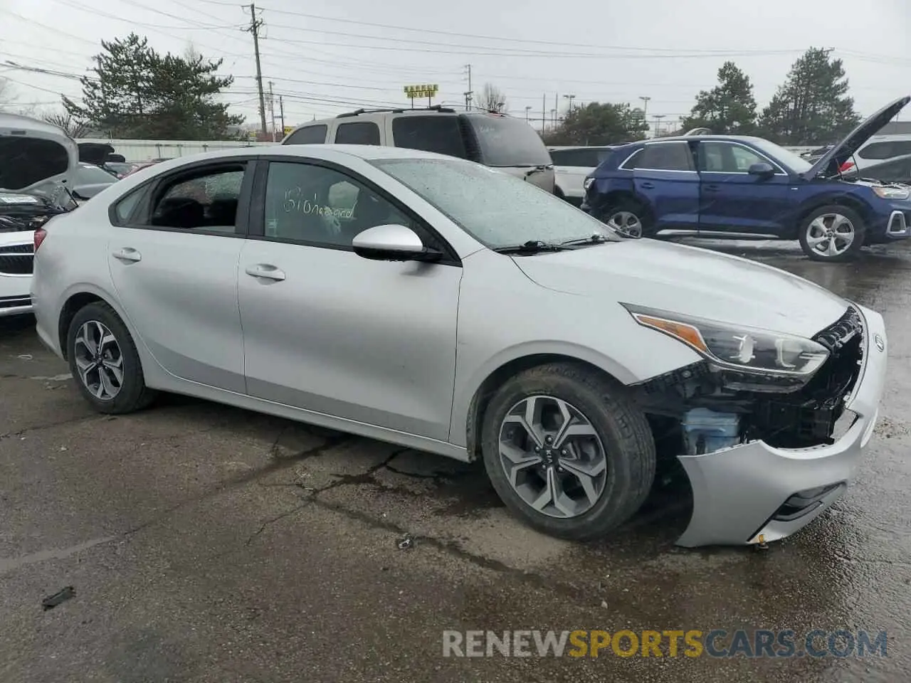 4 Photograph of a damaged car 3KPF24AD0LE187832 KIA FORTE 2020