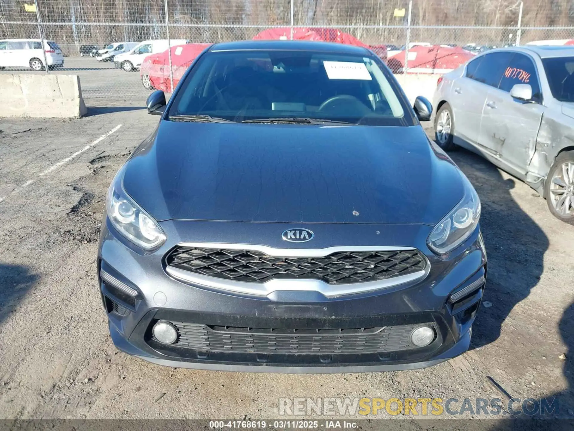 12 Photograph of a damaged car 3KPF24AD0LE205892 KIA FORTE 2020