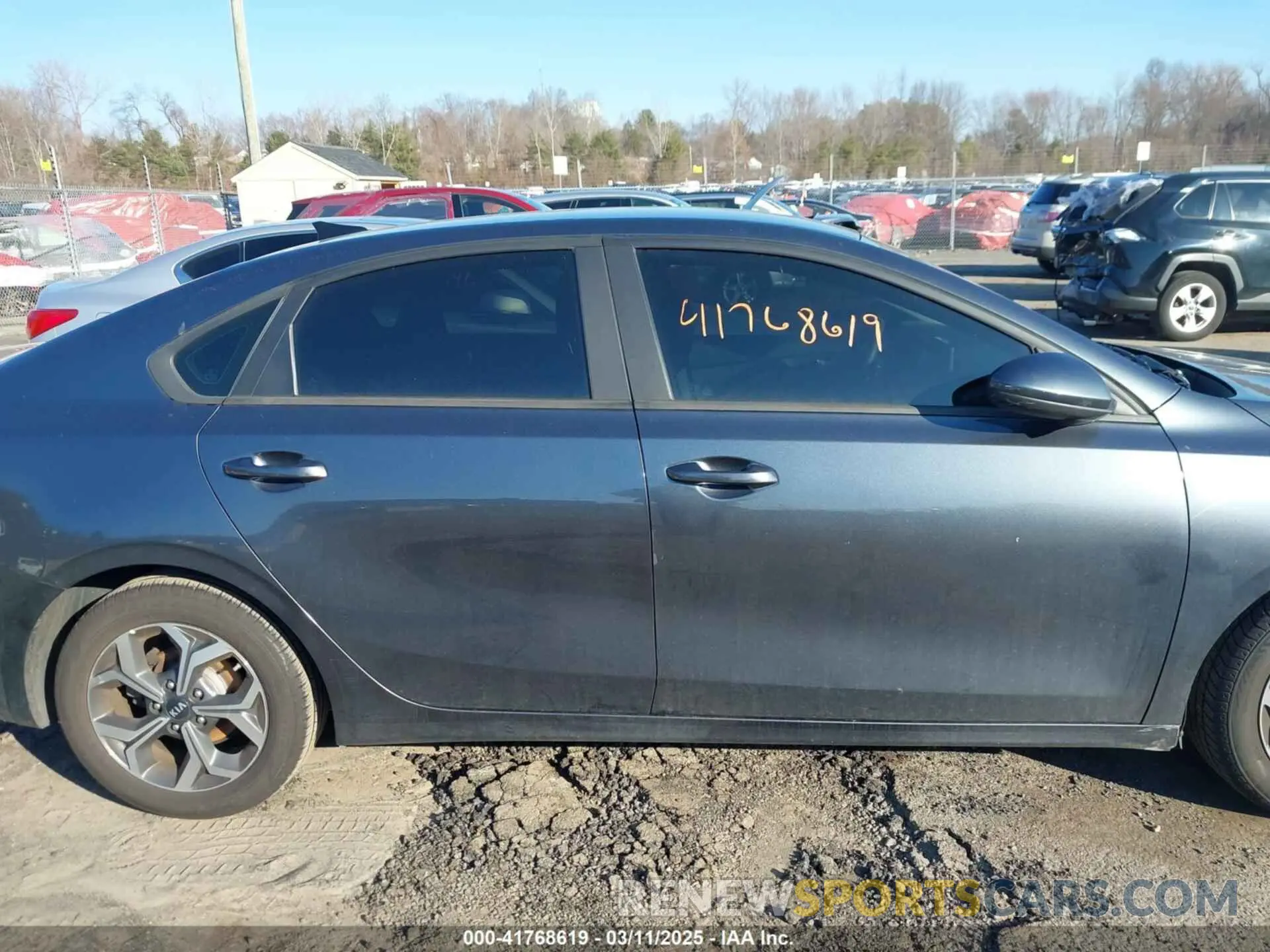 13 Photograph of a damaged car 3KPF24AD0LE205892 KIA FORTE 2020