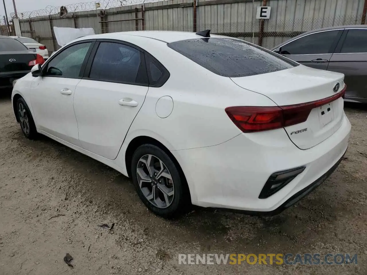 2 Photograph of a damaged car 3KPF24AD0LE206668 KIA FORTE 2020