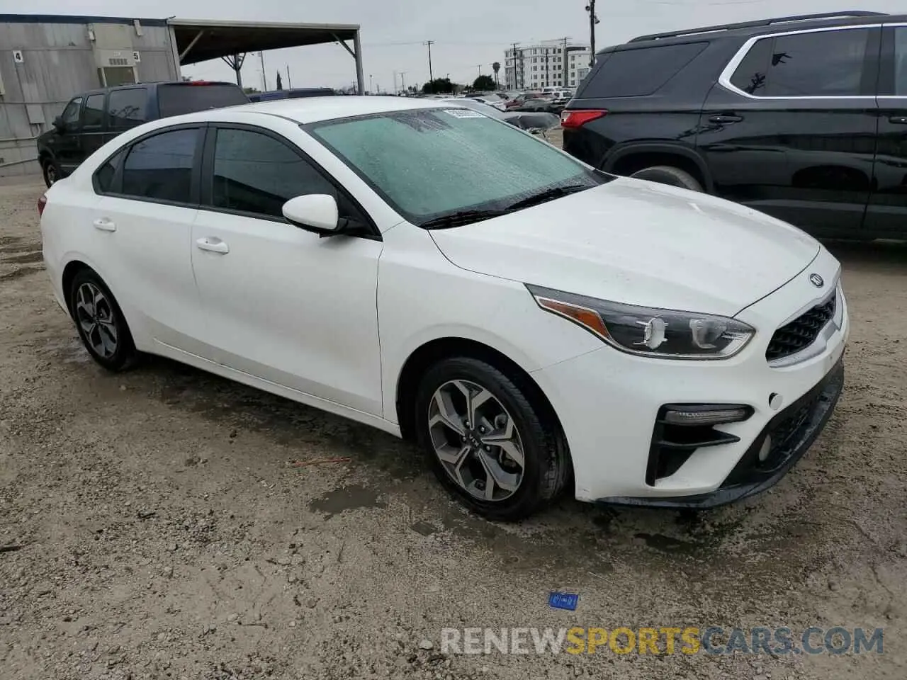 4 Photograph of a damaged car 3KPF24AD0LE206668 KIA FORTE 2020