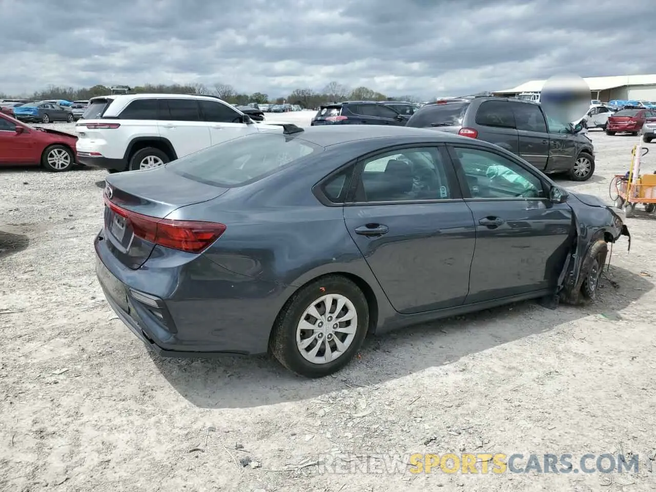 3 Photograph of a damaged car 3KPF24AD0LE207402 KIA FORTE 2020