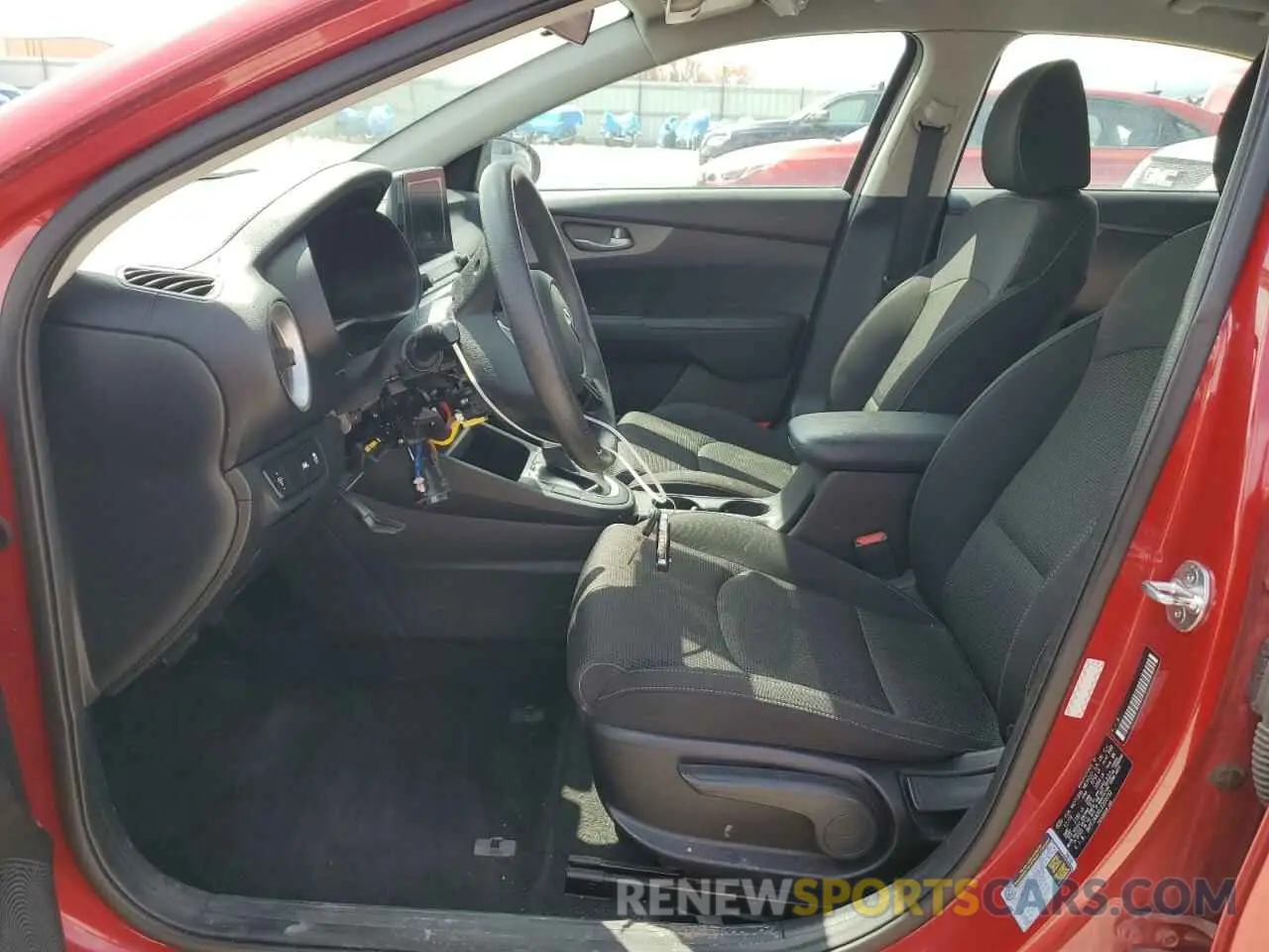 7 Photograph of a damaged car 3KPF24AD0LE209182 KIA FORTE 2020
