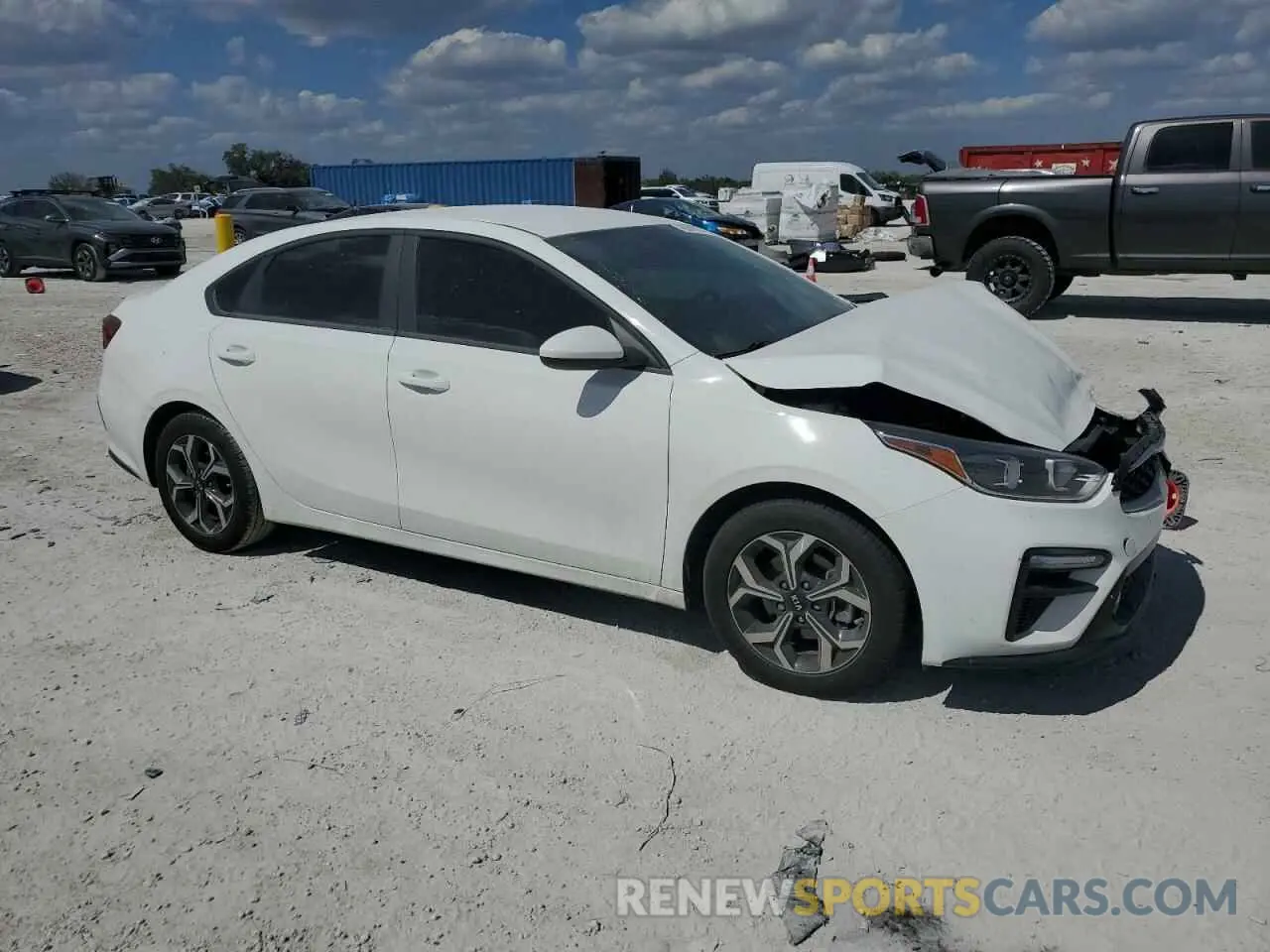 4 Photograph of a damaged car 3KPF24AD0LE213474 KIA FORTE 2020