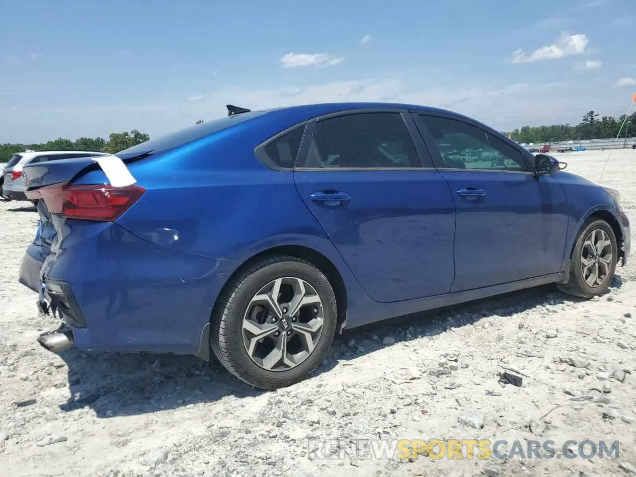 3 Photograph of a damaged car 3KPF24AD0LE224779 KIA FORTE 2020