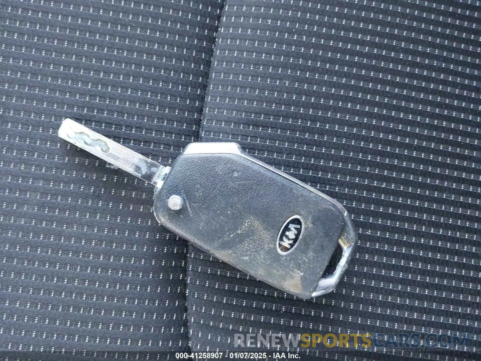 11 Photograph of a damaged car 3KPF24AD0LE224846 KIA FORTE 2020