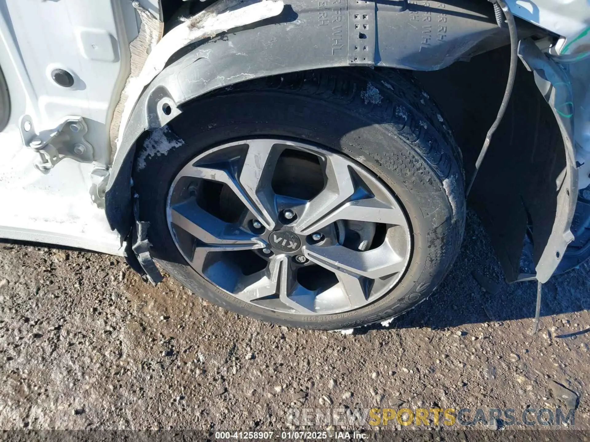 12 Photograph of a damaged car 3KPF24AD0LE224846 KIA FORTE 2020