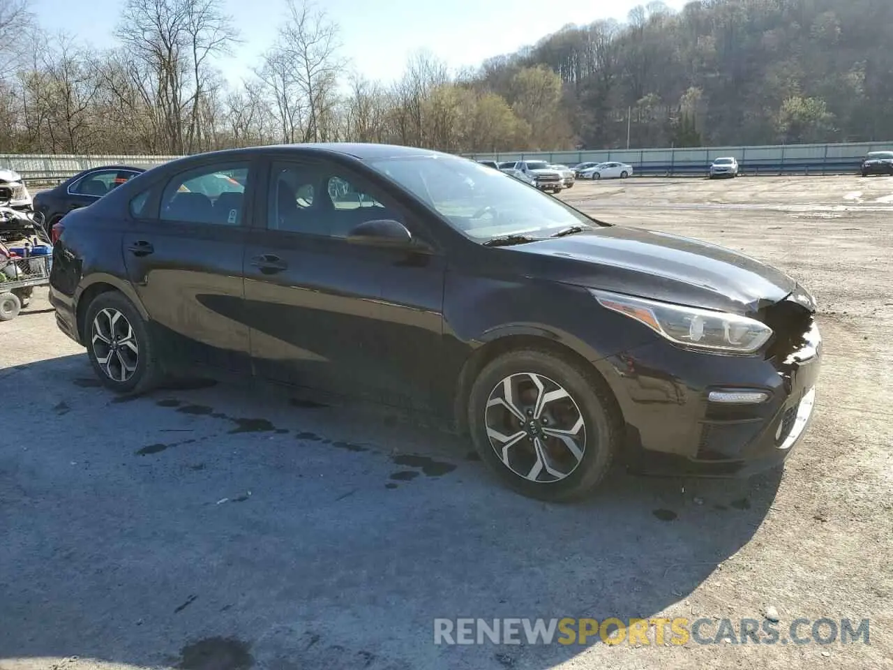 4 Photograph of a damaged car 3KPF24AD0LE229156 KIA FORTE 2020