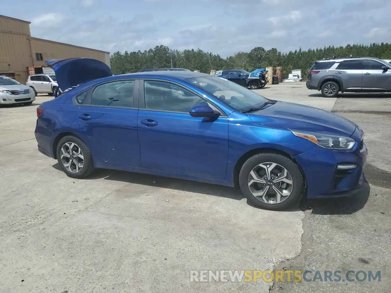 4 Photograph of a damaged car 3KPF24AD0LE232719 KIA FORTE 2020