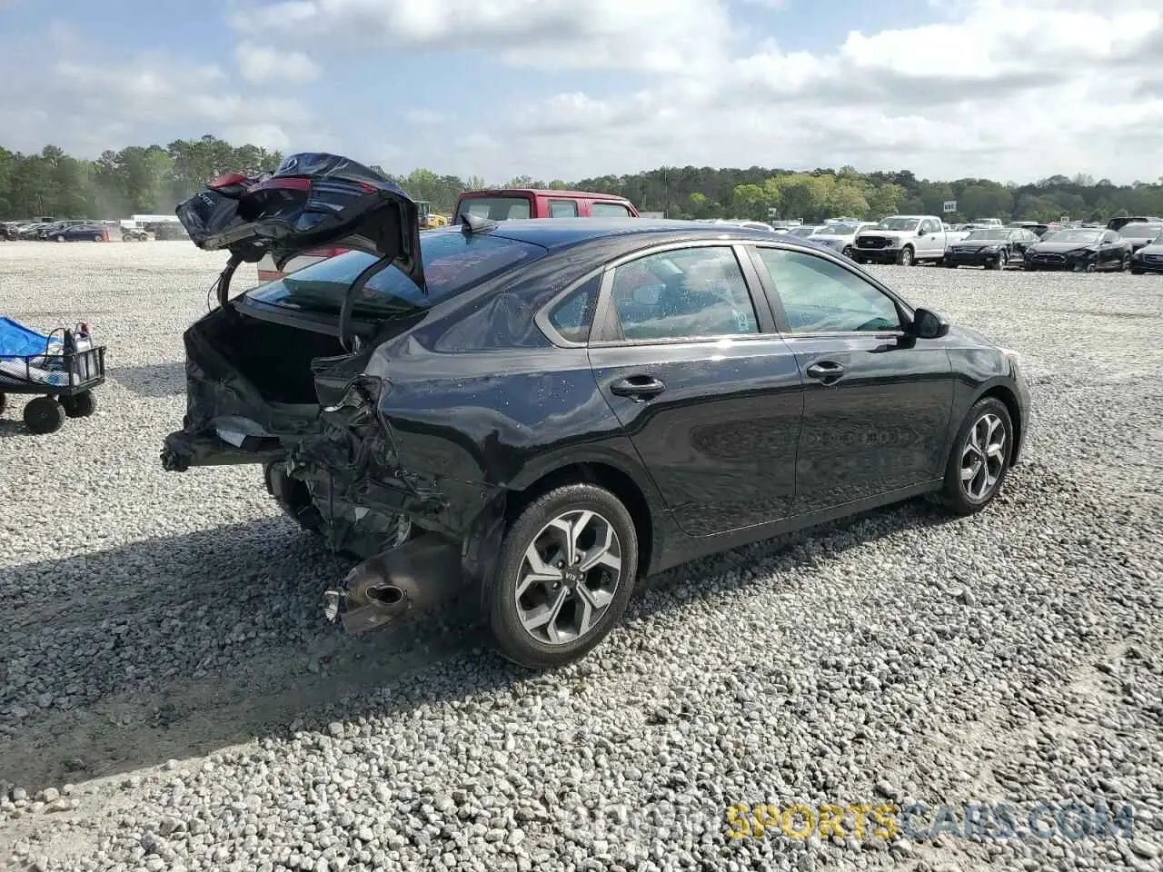 3 Photograph of a damaged car 3KPF24AD0LE241307 KIA FORTE 2020