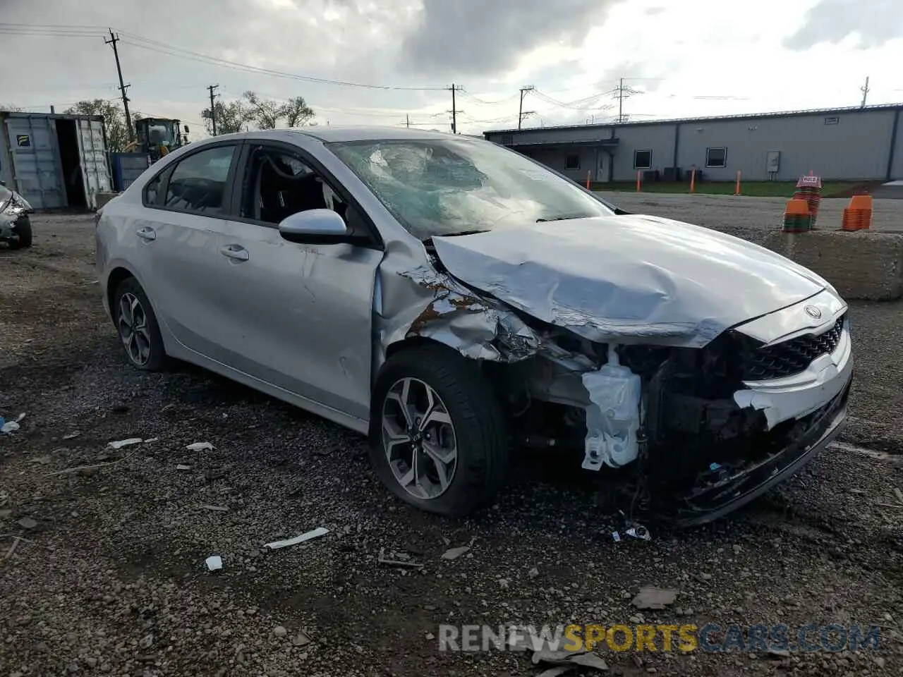 4 Photograph of a damaged car 3KPF24AD0LE253036 KIA FORTE 2020