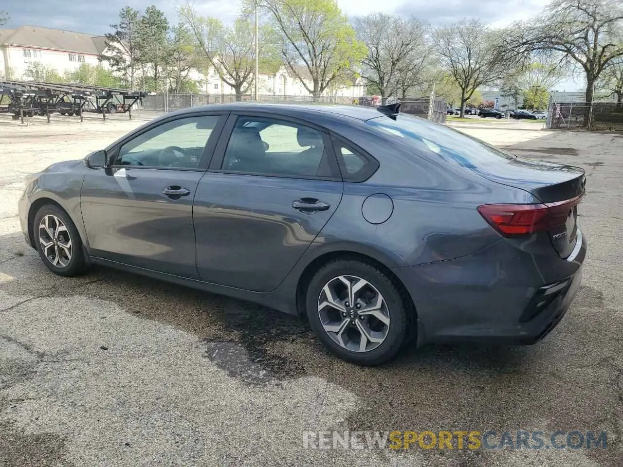 2 Photograph of a damaged car 3KPF24AD0LE255711 KIA FORTE 2020