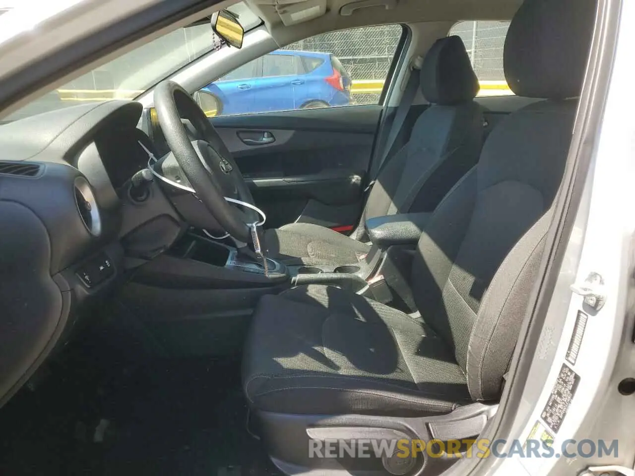7 Photograph of a damaged car 3KPF24AD1LE140812 KIA FORTE 2020