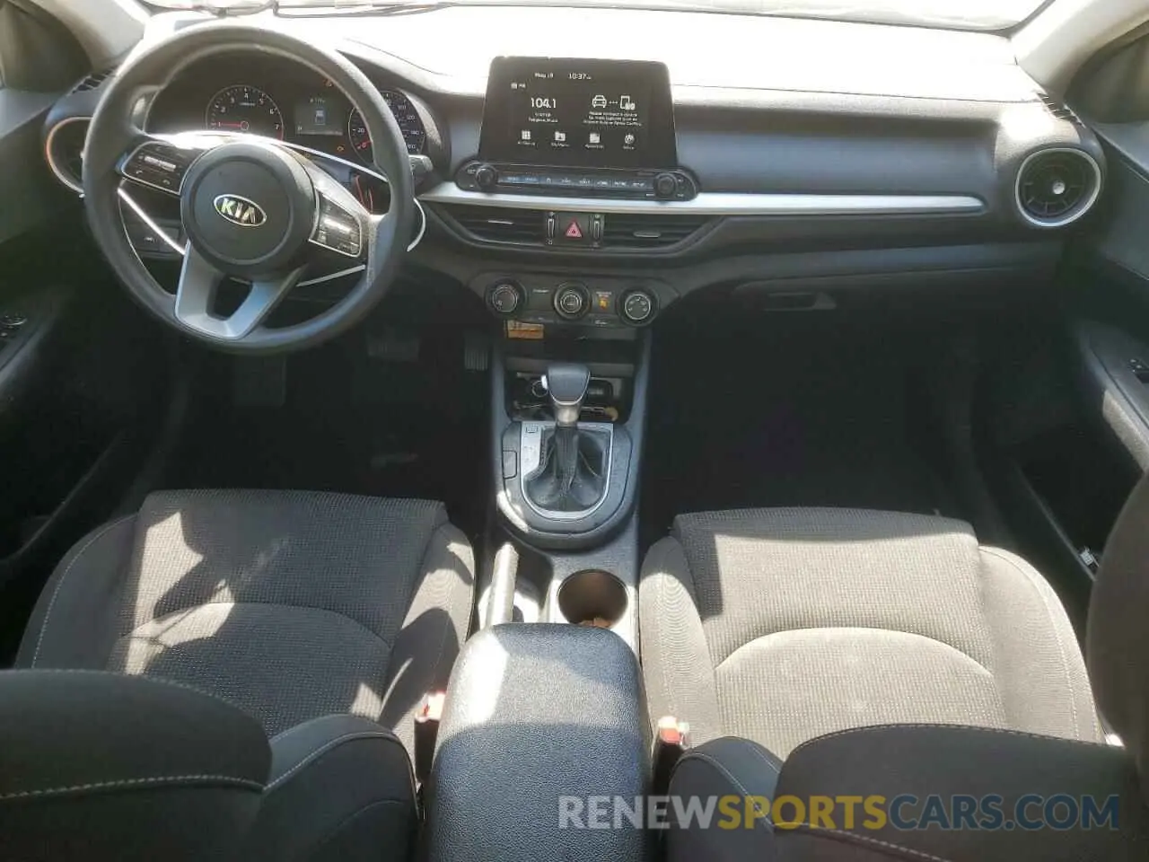 8 Photograph of a damaged car 3KPF24AD1LE140812 KIA FORTE 2020