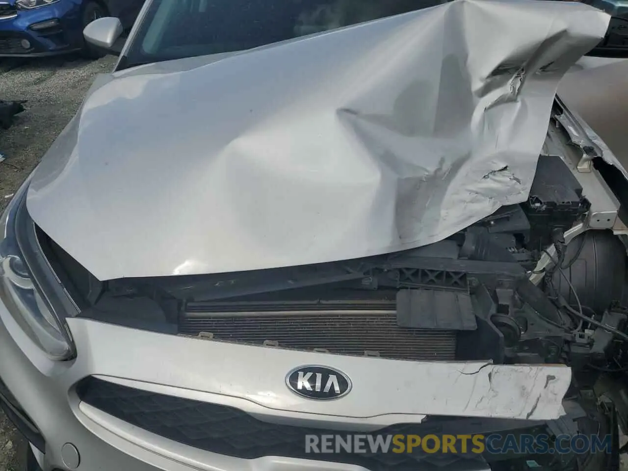 11 Photograph of a damaged car 3KPF24AD1LE148201 KIA FORTE 2020