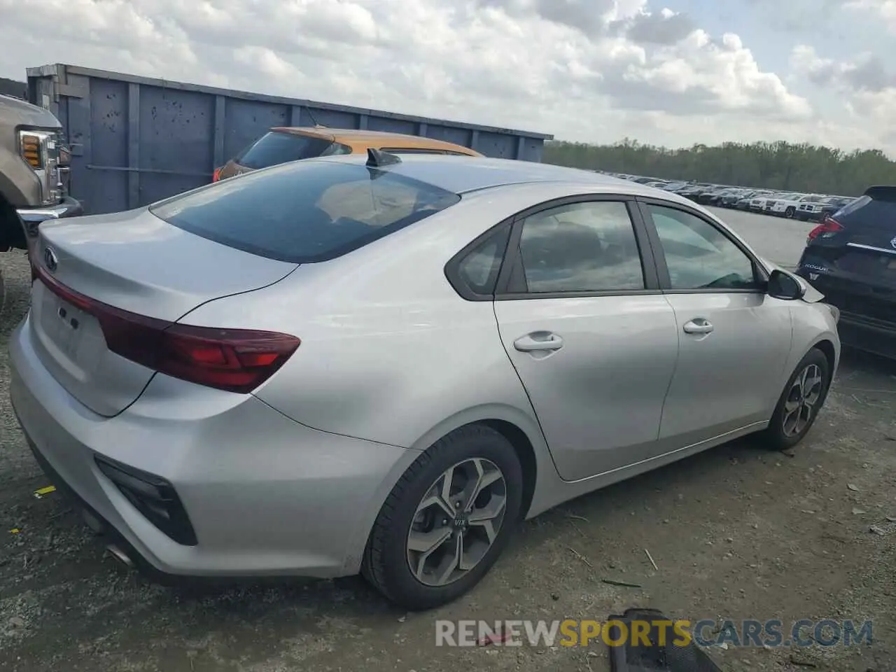 3 Photograph of a damaged car 3KPF24AD1LE148201 KIA FORTE 2020