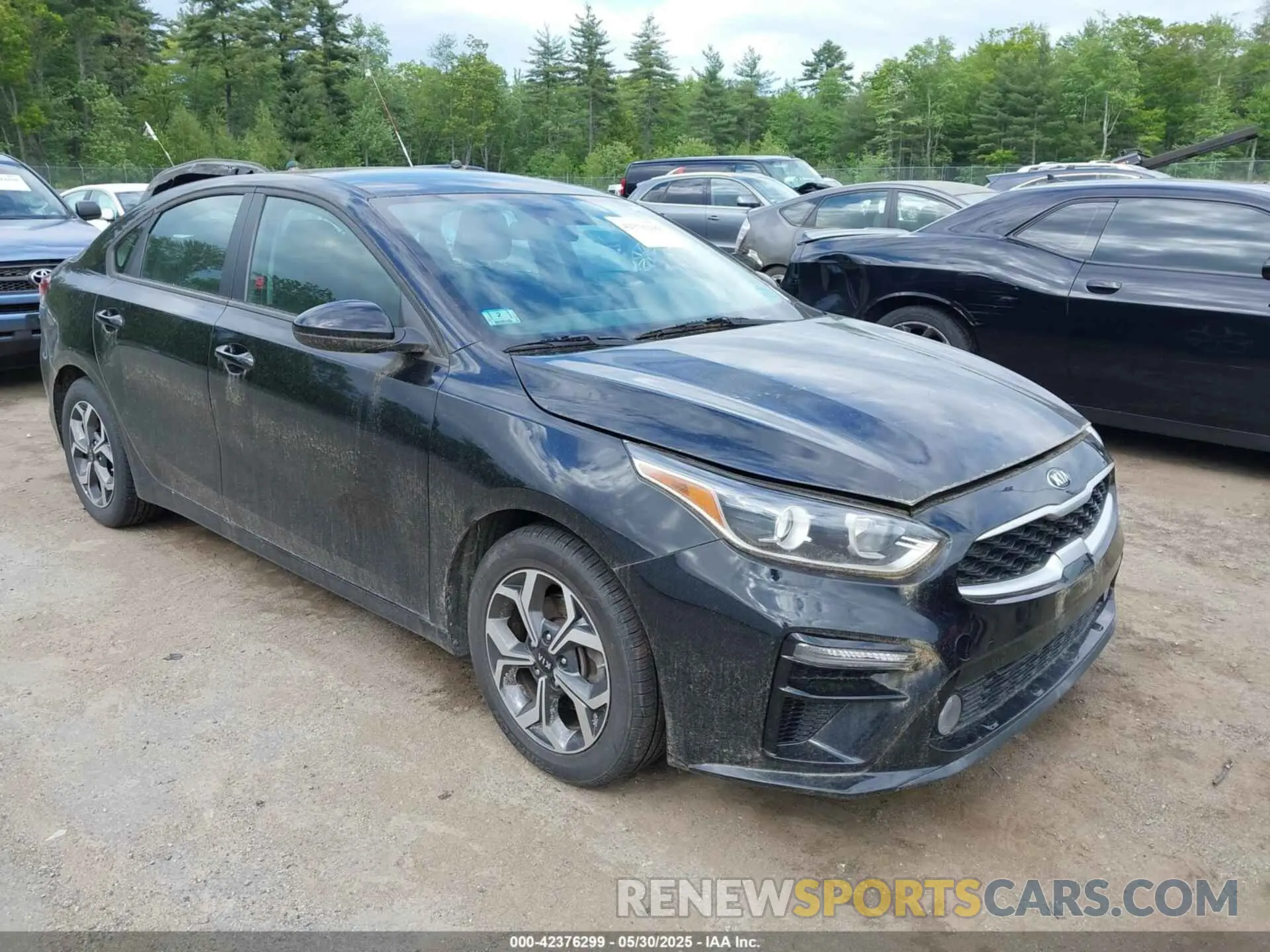 1 Photograph of a damaged car 3KPF24AD1LE161370 KIA FORTE 2020