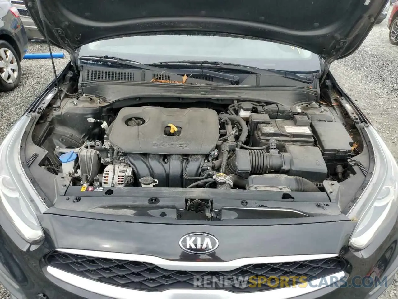 11 Photograph of a damaged car 3KPF24AD1LE174815 KIA FORTE 2020