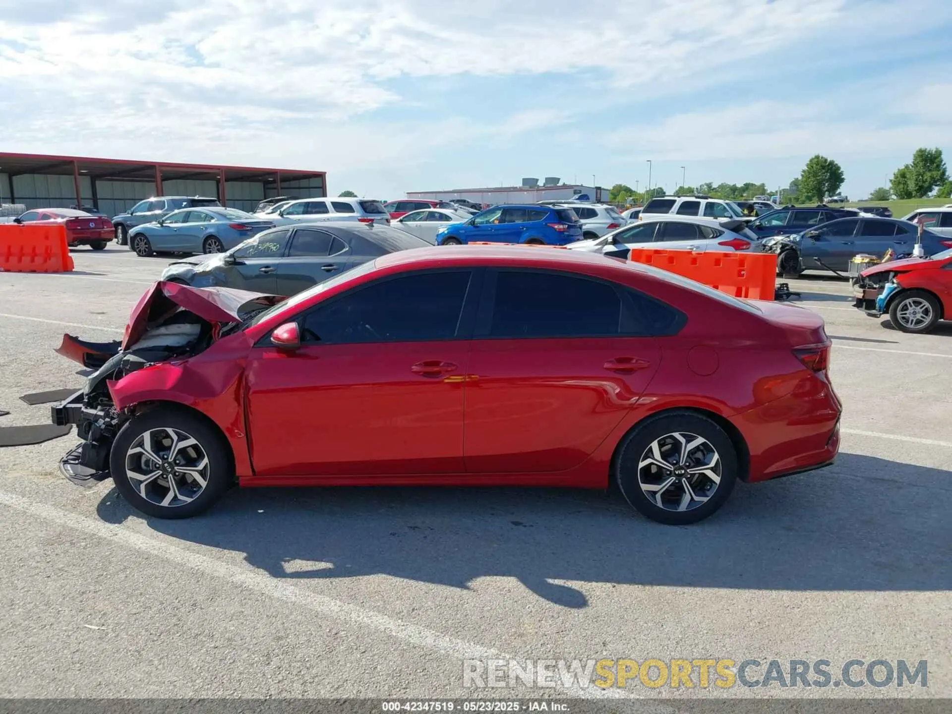 15 Photograph of a damaged car 3KPF24AD1LE201494 KIA FORTE 2020