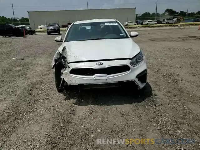 11 Photograph of a damaged car 3KPF24AD1LE202029 KIA FORTE 2020