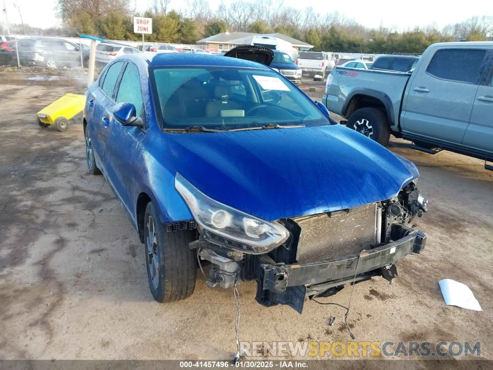 1 Photograph of a damaged car 3KPF24AD1LE204783 KIA FORTE 2020