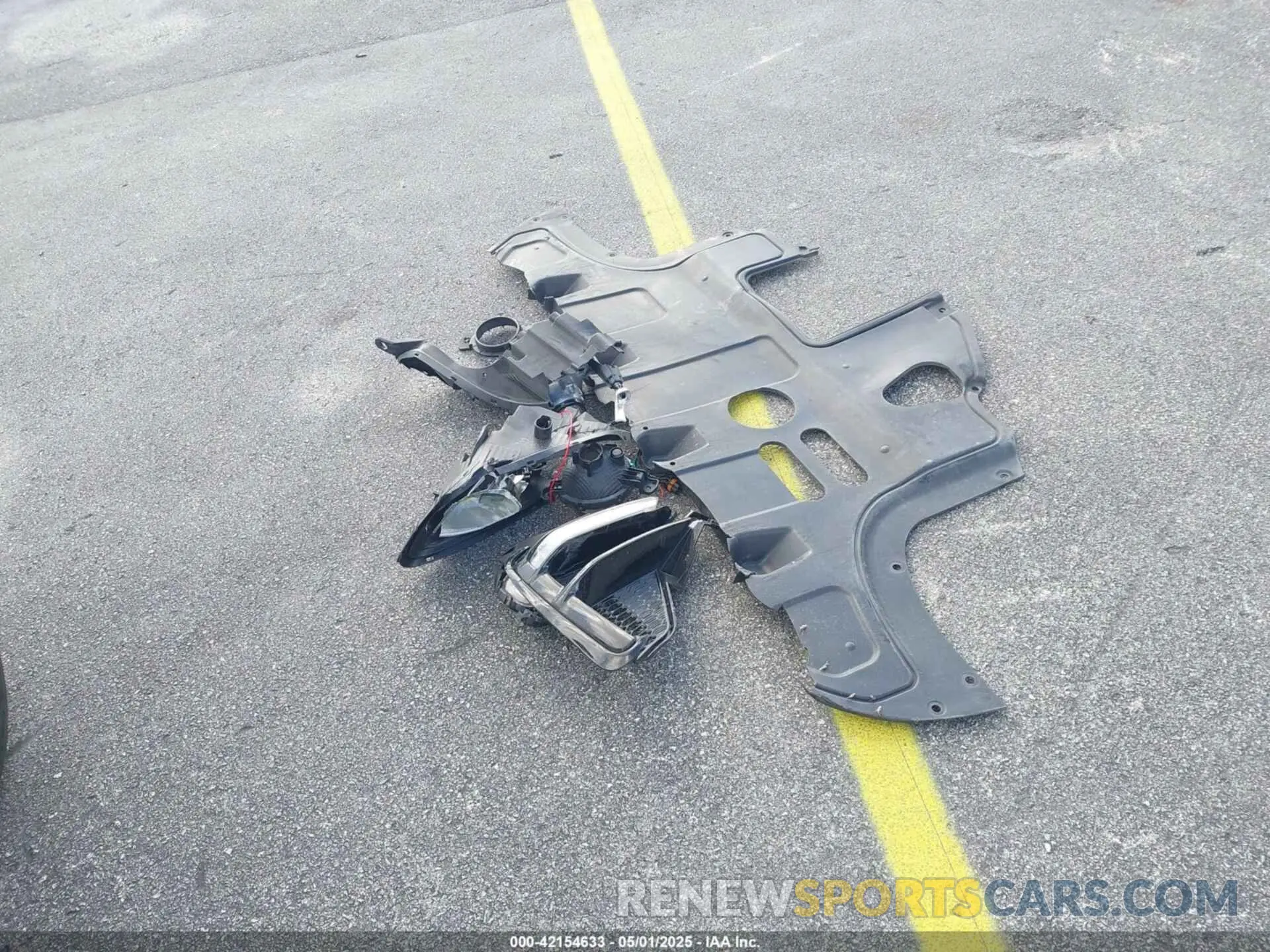 12 Photograph of a damaged car 3KPF24AD1LE212690 KIA FORTE 2020