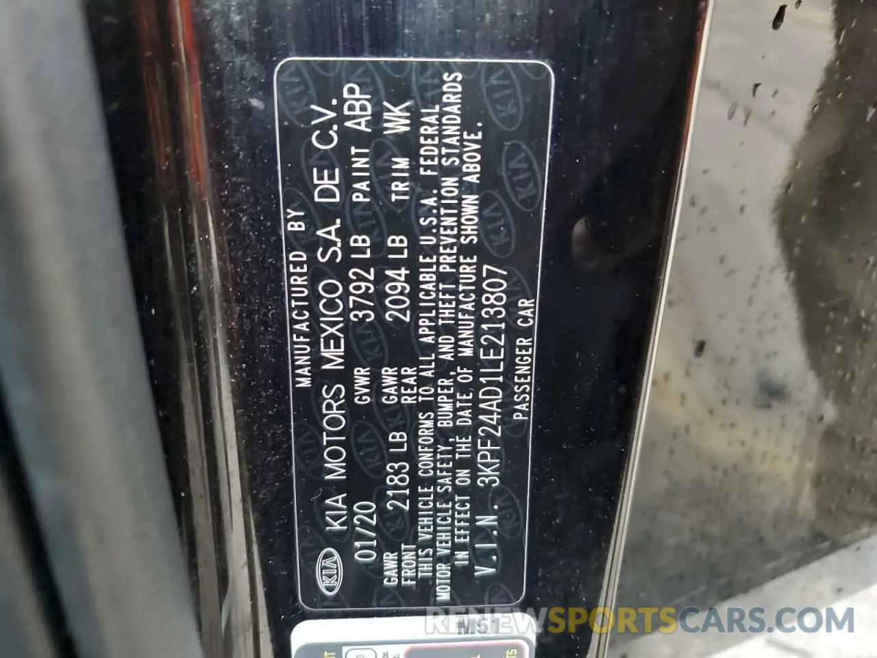 12 Photograph of a damaged car 3KPF24AD1LE213807 KIA FORTE 2020