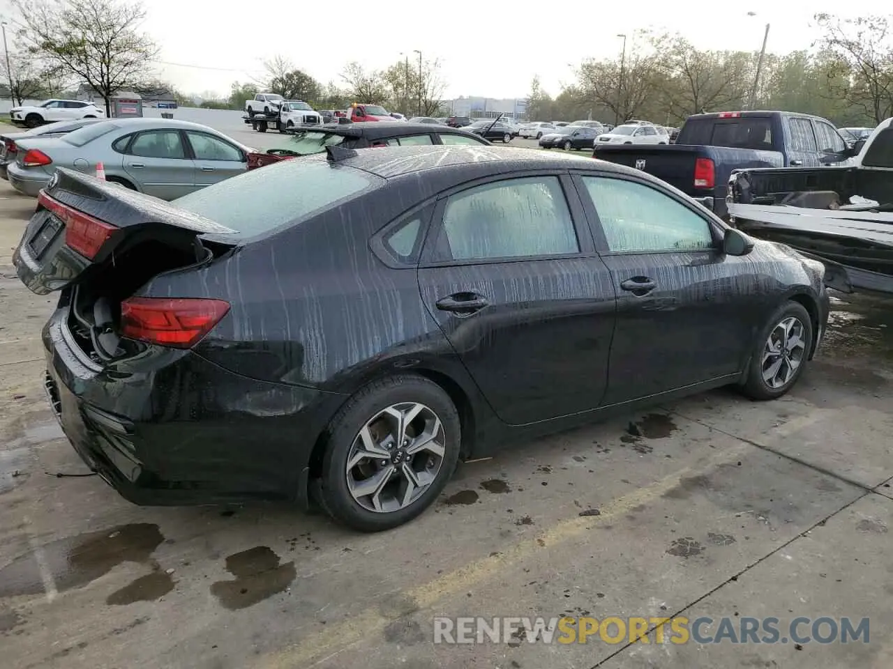 3 Photograph of a damaged car 3KPF24AD1LE213807 KIA FORTE 2020