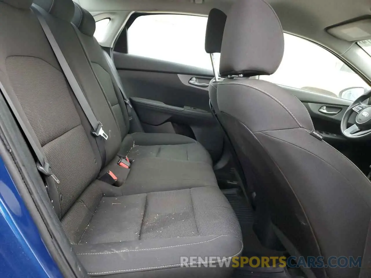 10 Photograph of a damaged car 3KPF24AD1LE216500 KIA FORTE 2020