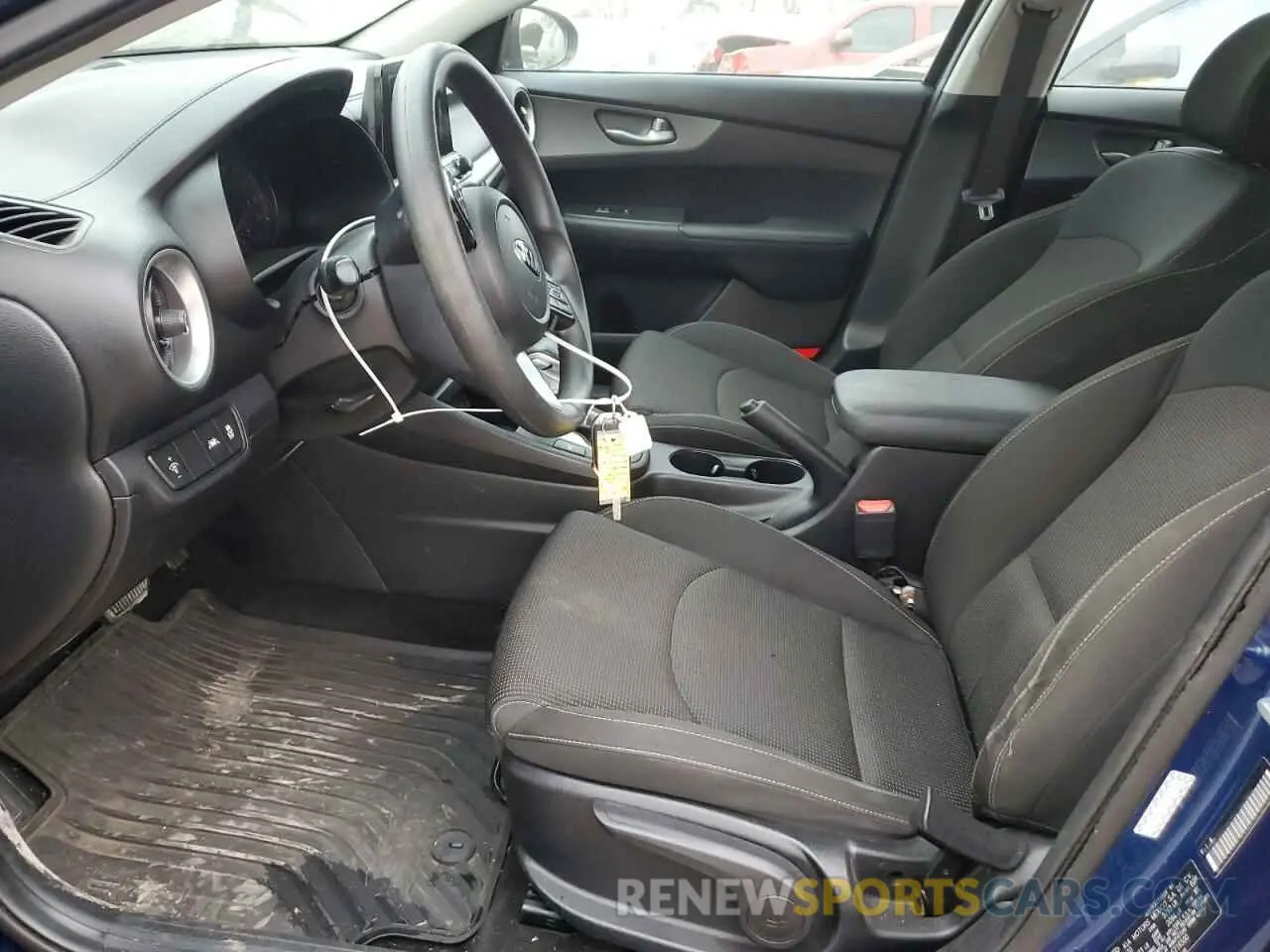 7 Photograph of a damaged car 3KPF24AD1LE216500 KIA FORTE 2020