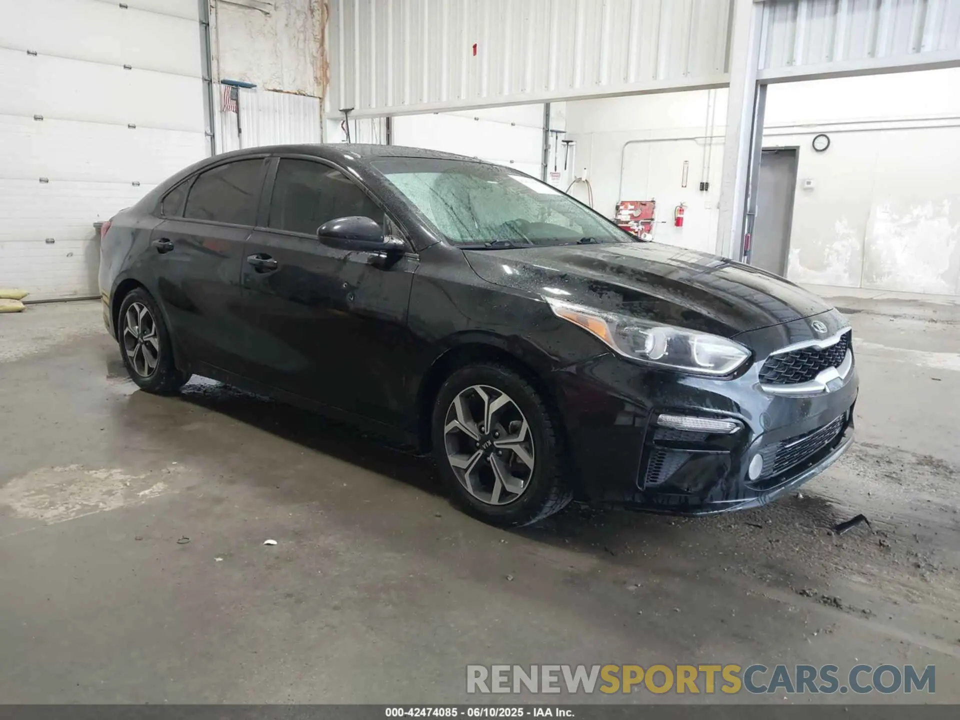 1 Photograph of a damaged car 3KPF24AD1LE223804 KIA FORTE 2020