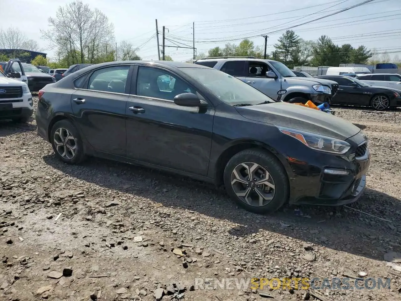 4 Photograph of a damaged car 3KPF24AD1LE238478 KIA FORTE 2020