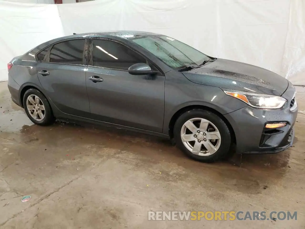 4 Photograph of a damaged car 3KPF24AD2LE142746 KIA FORTE 2020