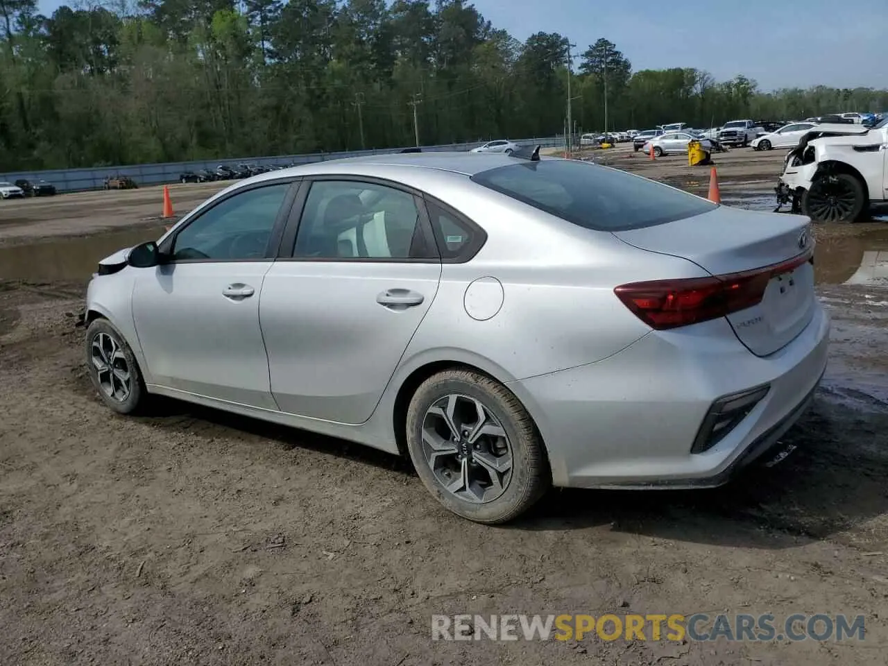 2 Photograph of a damaged car 3KPF24AD2LE148563 KIA FORTE 2020